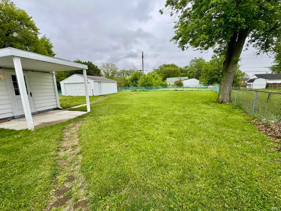 1907 E Greenlawn Court, Muncie, IN 47302 - #3