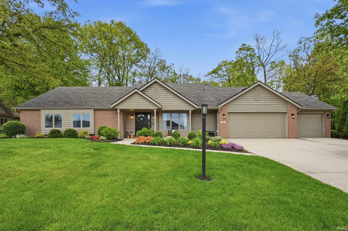 48 Clubview Drive, Hartford City, IN 47348 - #1