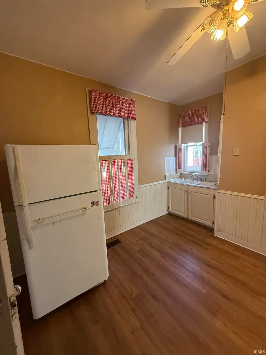 617 E Franklin Street, Huntington, IN 46750 - #2