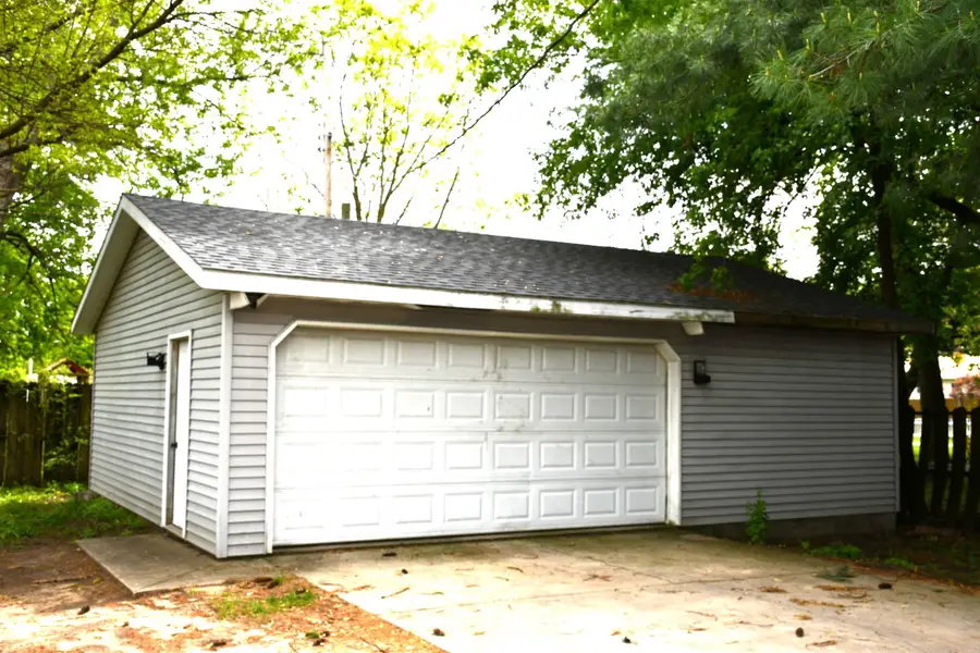 1414 Navajo Street, Elkhart, IN 46516 - #3