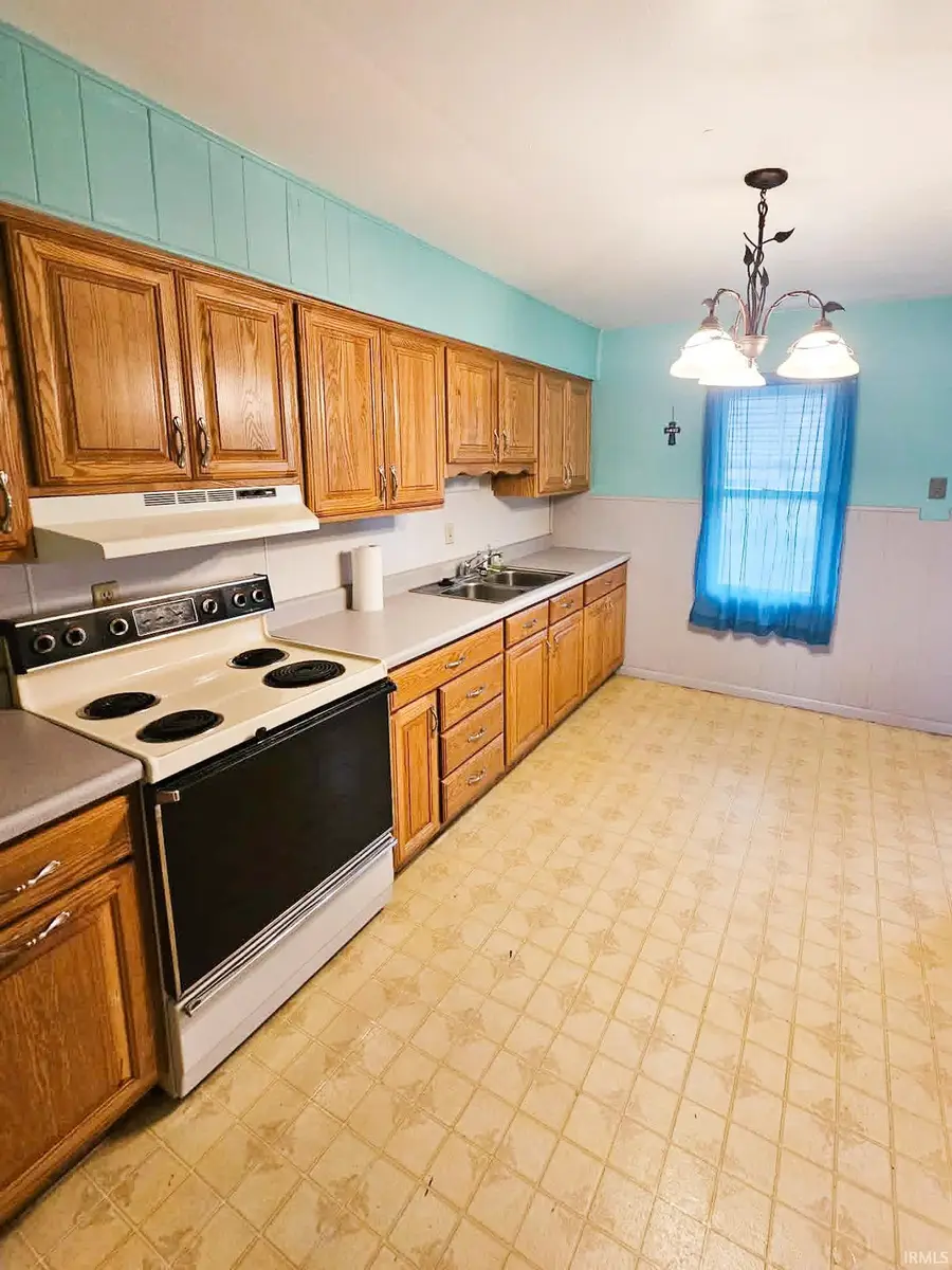 1157 Mckinley Avenue, Vincennes, IN 47591 - #2