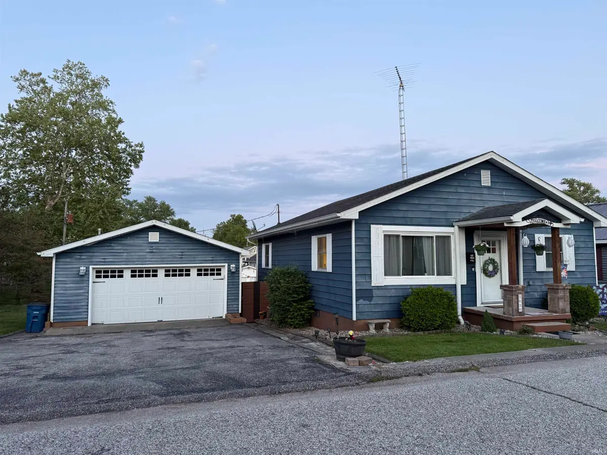 626 V Street, Bedford, IN 47421 - #1
