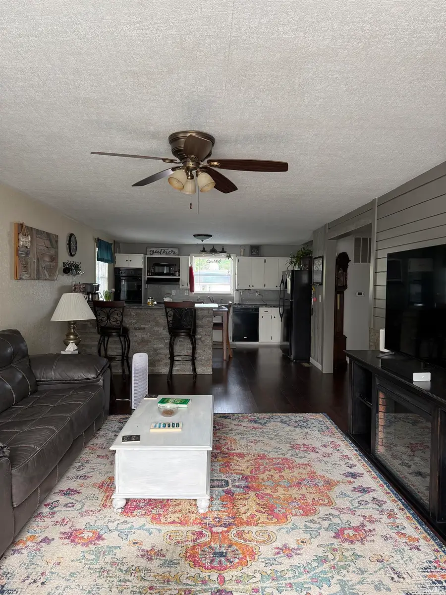 626 V Street, Bedford, IN 47421 - #3