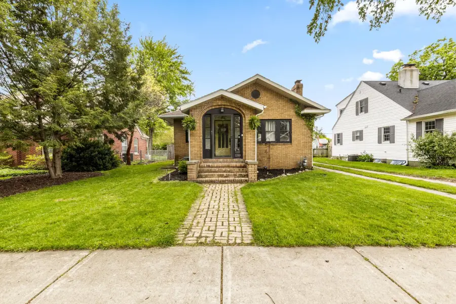 1210 Strong Avenue, Elkhart, IN 46514 - #3