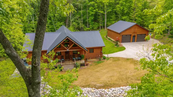 3489 N Shamrock Lane, Birdseye, IN 47513