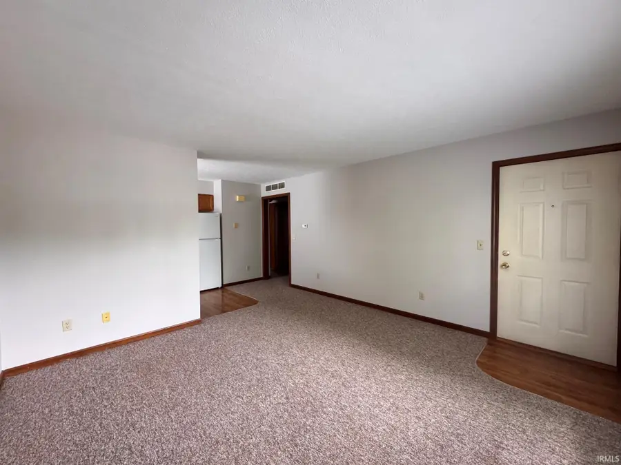 1906 N Sandpiper Drive, Warsaw, IN 46582 - #3