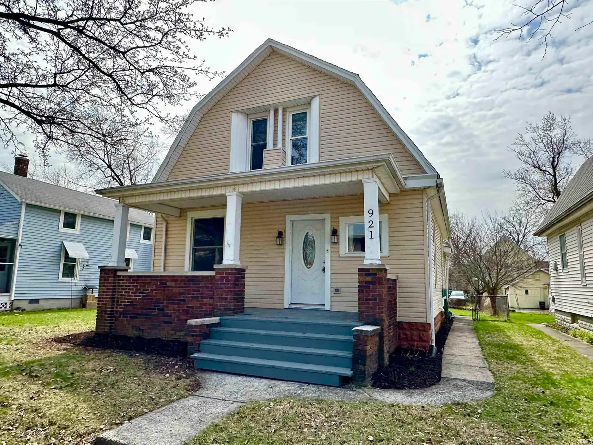 921 Cottage Avenue, Fort Wayne, IN 46807 - #1