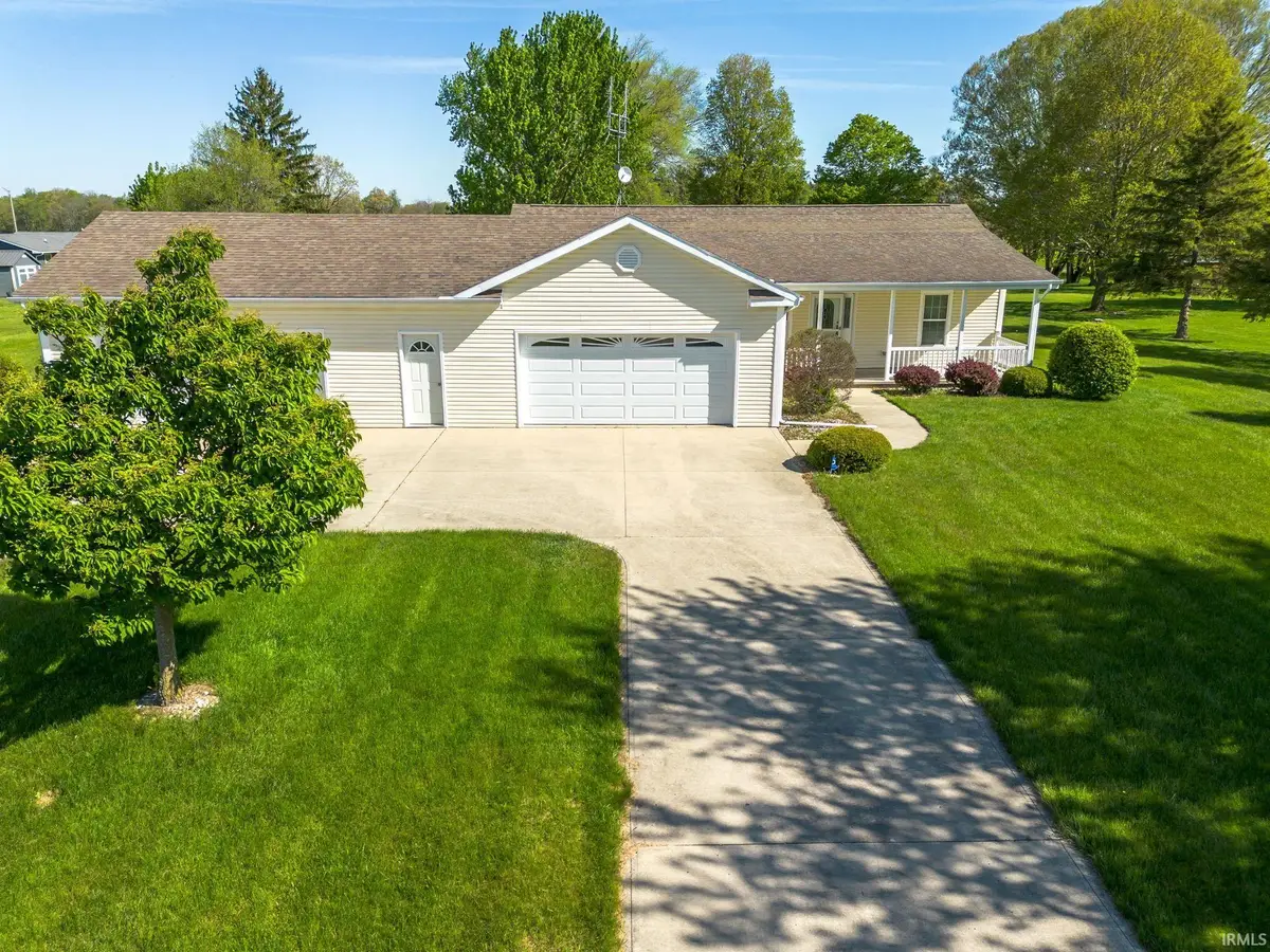 6430 N Maple Crest Drive, Orland, IN 46776 - #1