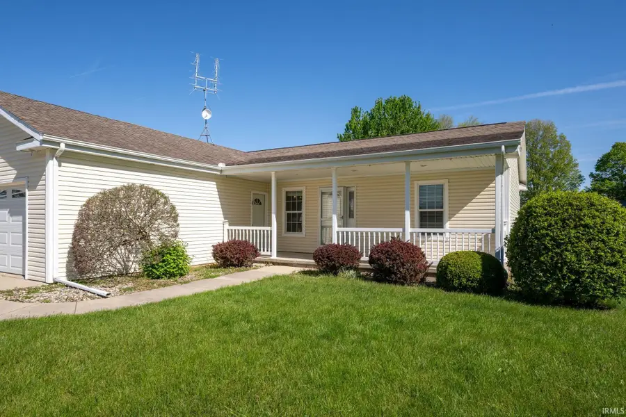6430 N Maple Crest Drive, Orland, IN 46776 - #2