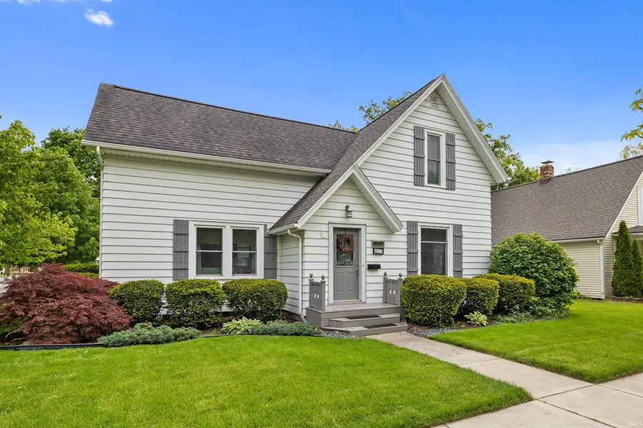 617 E 9th Street, Auburn, IN 46706 - #2