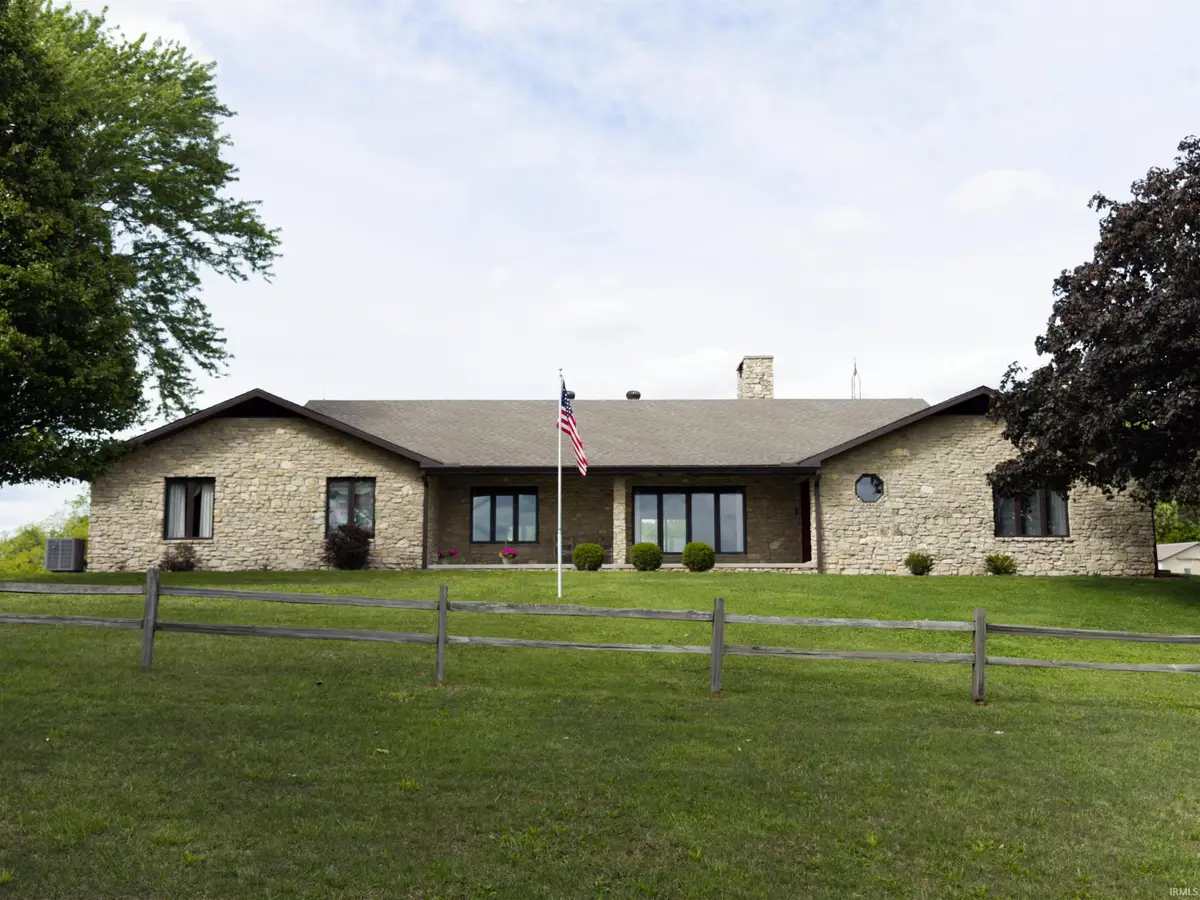 1300 Old Farm Road, Bedford, IN 47421 - #1