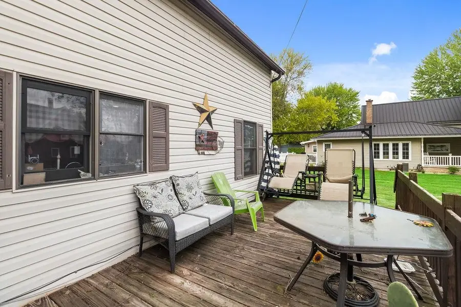 320 W Walnut Street, Akron, IN 46910 - #3