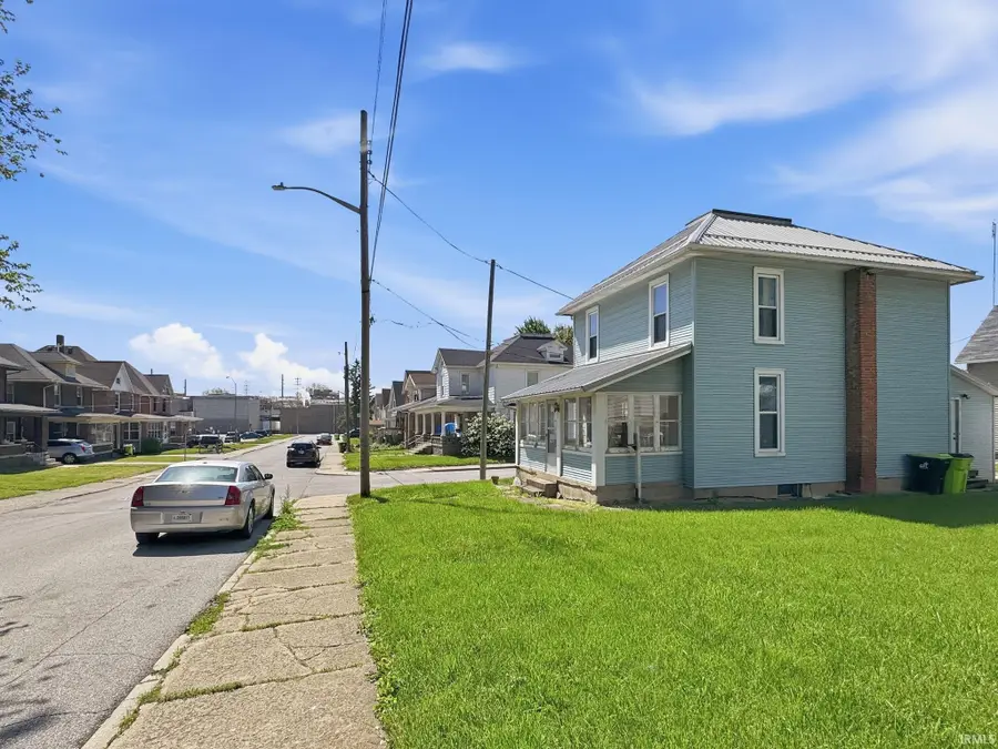 300 Oak Street, Huntington, IN 46750 - #2