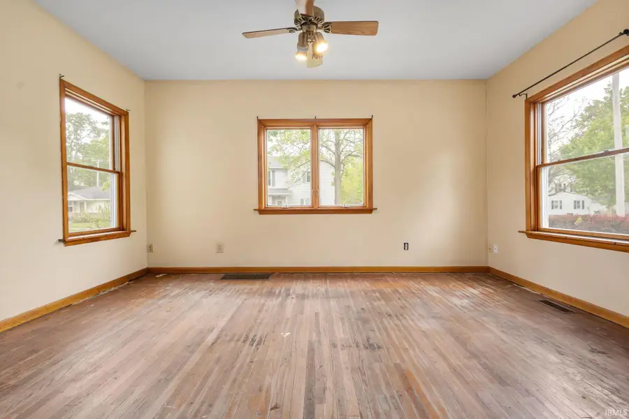 201 W Chestnut Street, New Carlisle, IN 46552 - #3