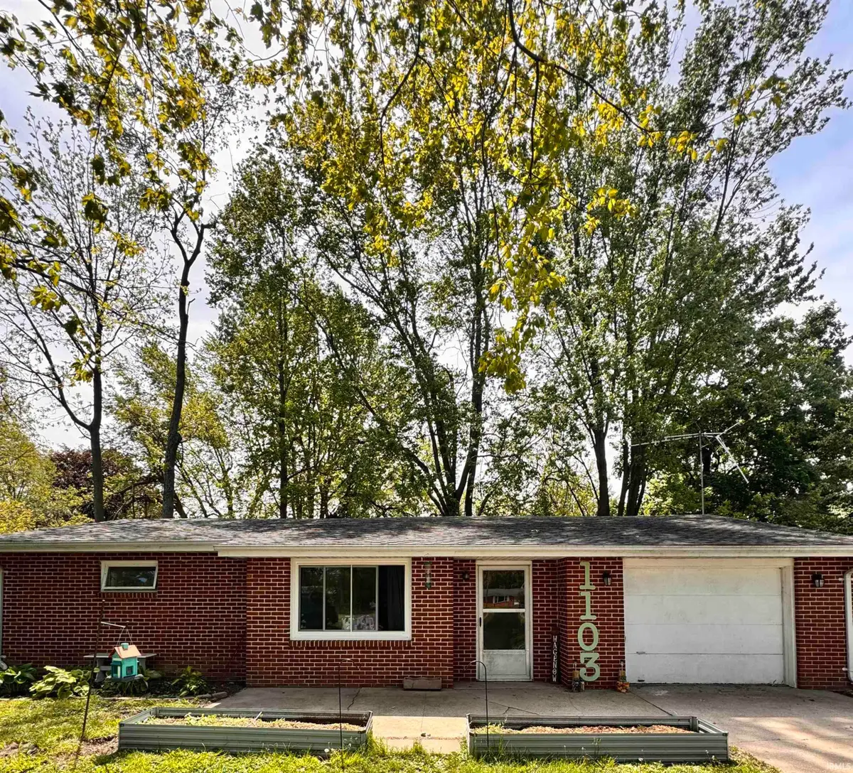 1103 E 25th Street, Muncie, IN 47302 - #1