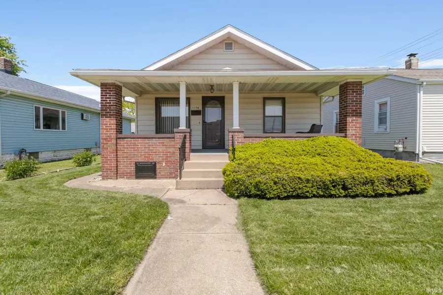 1104 W 8th Street, Mishawaka, IN 46544 - #2