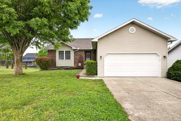 4589 S Hummingbird Court, Bloomington, IN 47401