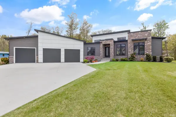 50824 Brownstone Drive, Granger, IN 46530