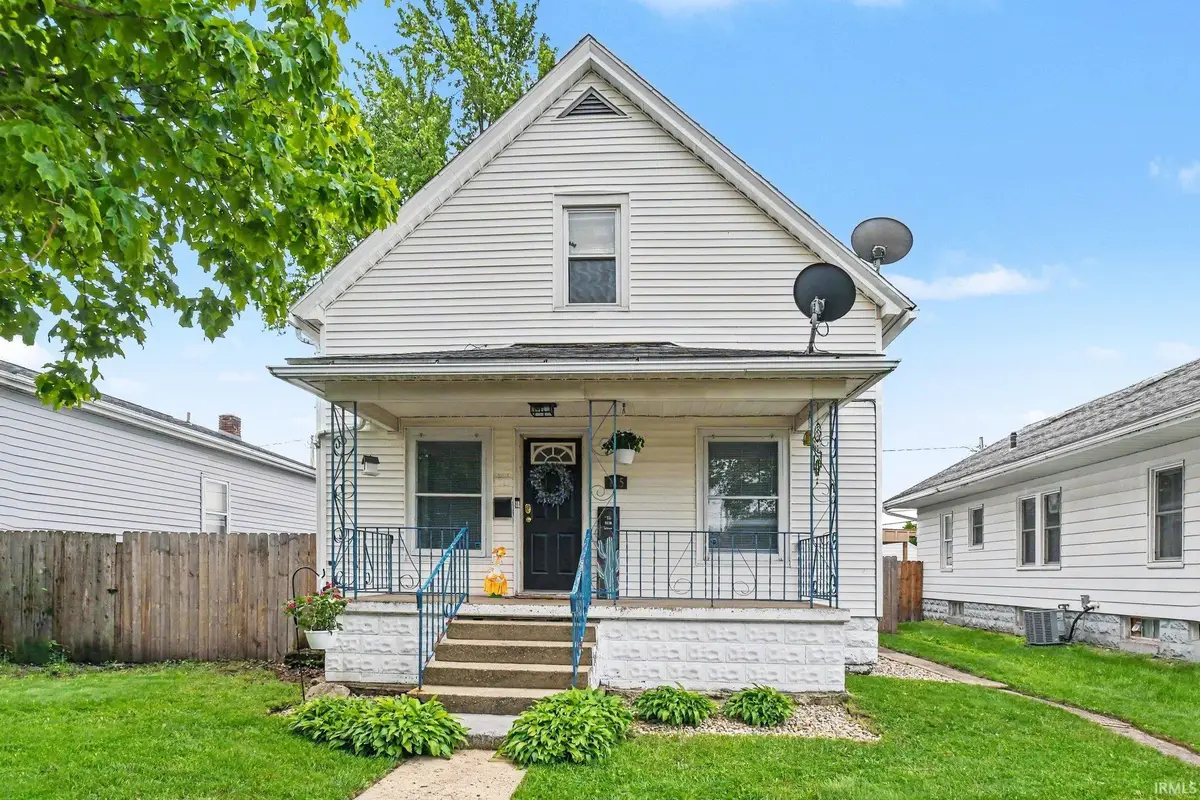 115 E 11th Street, Mishawaka, IN 46544 - #1