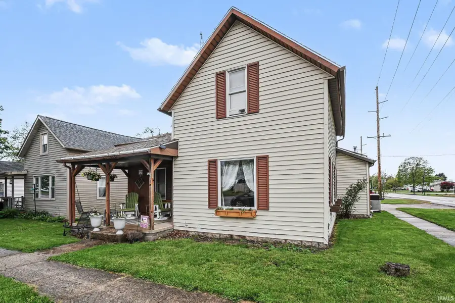 211 N Franklin Street, Mentone, IN 46539 - #3