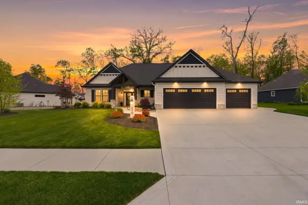 216 Anmer Hall, Fort Wayne, IN 46845