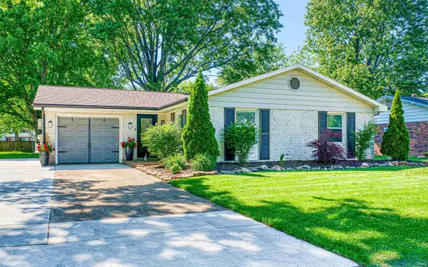2320 Saratoga Drive, Evansville, IN 47715