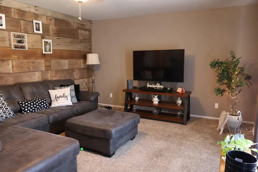 1006 NE 2nd Street, Washington, IN 47501 - #3