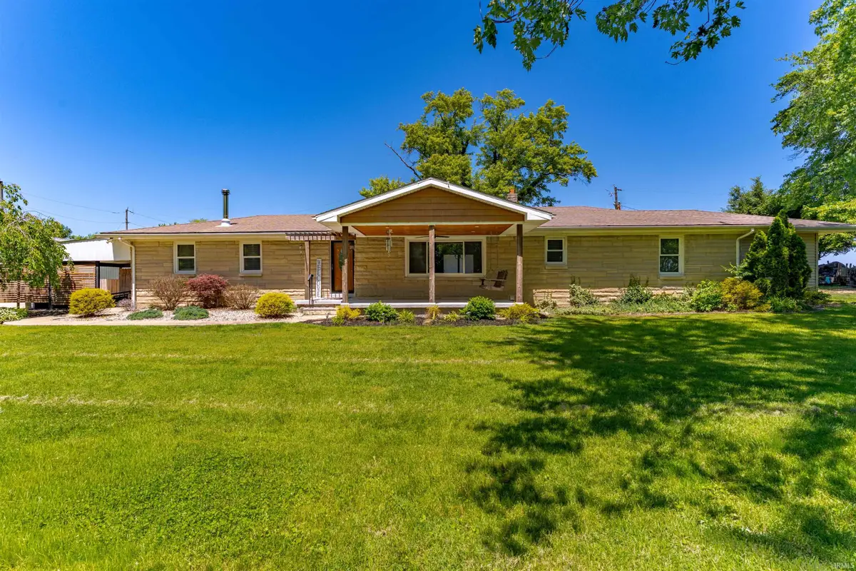 414 E Walnut Street, Owensville, IN 47665 - #1