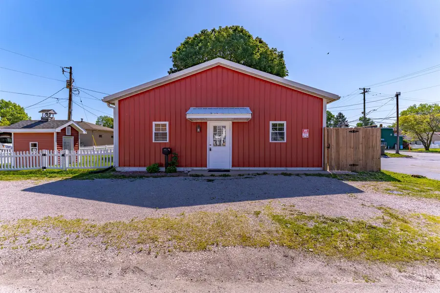 102 N Elm Street, Fort Branch, IN 47648 - #2