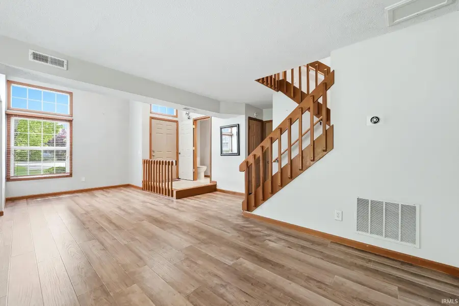 3640 N Lakeside Drive, Muncie, IN 47304 - #3