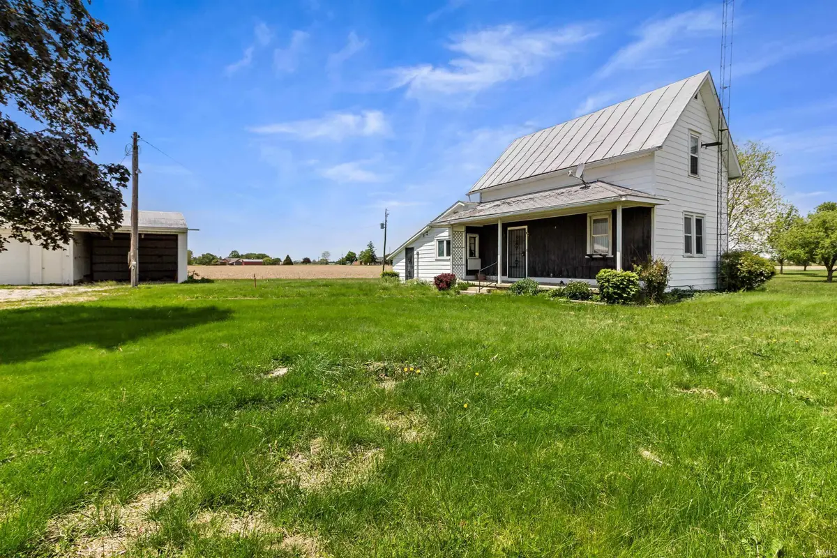 10580 S 300 E, Fairmount, IN 46928 - #1
