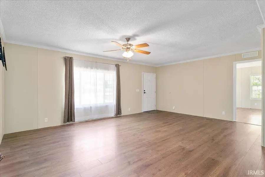 414 E State Road 64, Oakland City, IN 47660 - #3