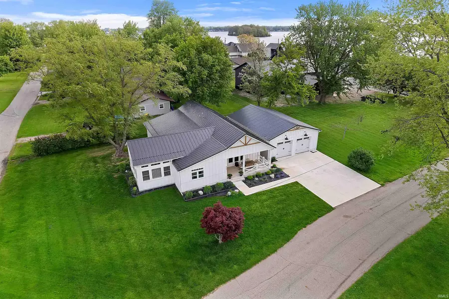 2607 Wolfs Point Drive, Rochester, IN 46975 - #2