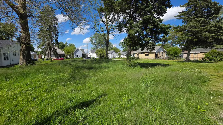 1809 W 7th Street, Muncie, IN 47302 - #3