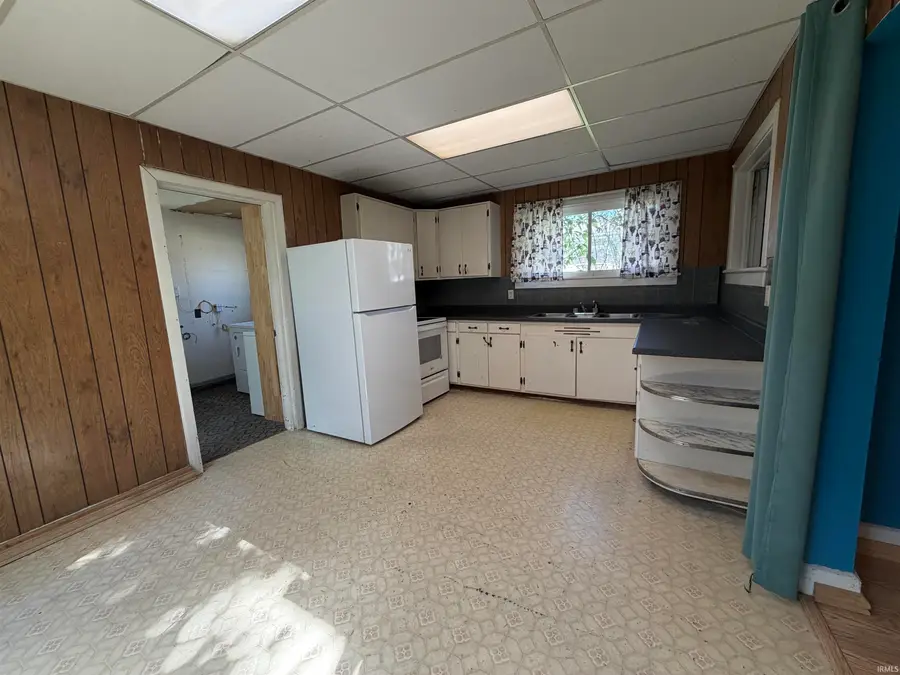 304 Wright Street, Huntington, IN 46750 - #3