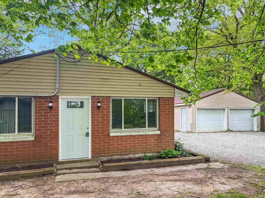 4253 S Lakeshore Drive, Mentone, IN 46539 - #2