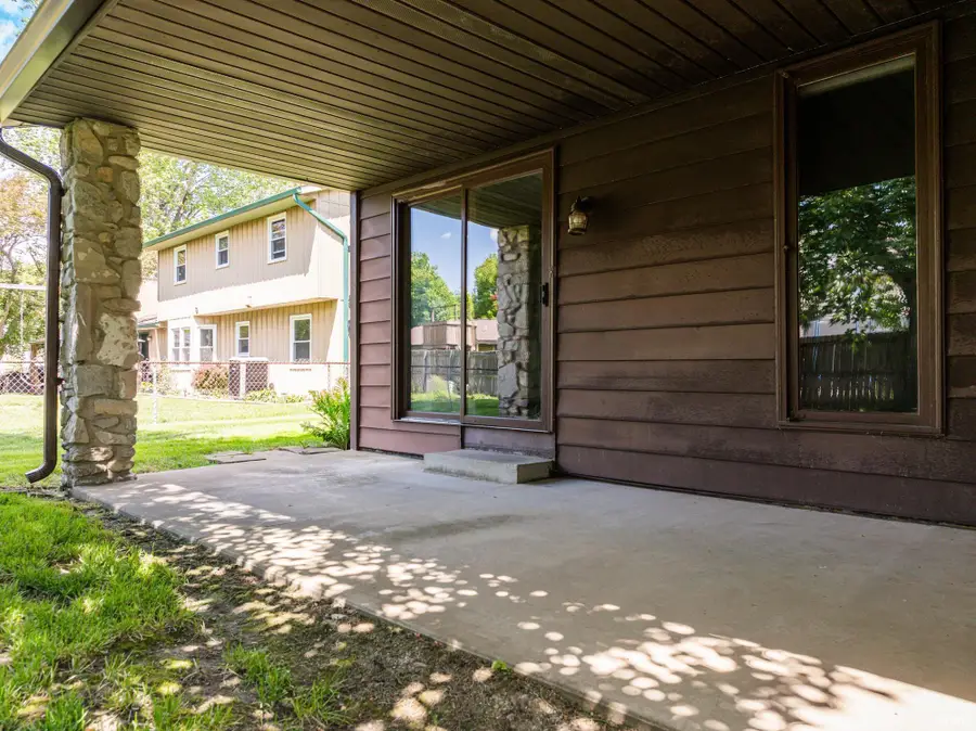 1009 S Stratford Court, Yorktown, IN 47396 - #3