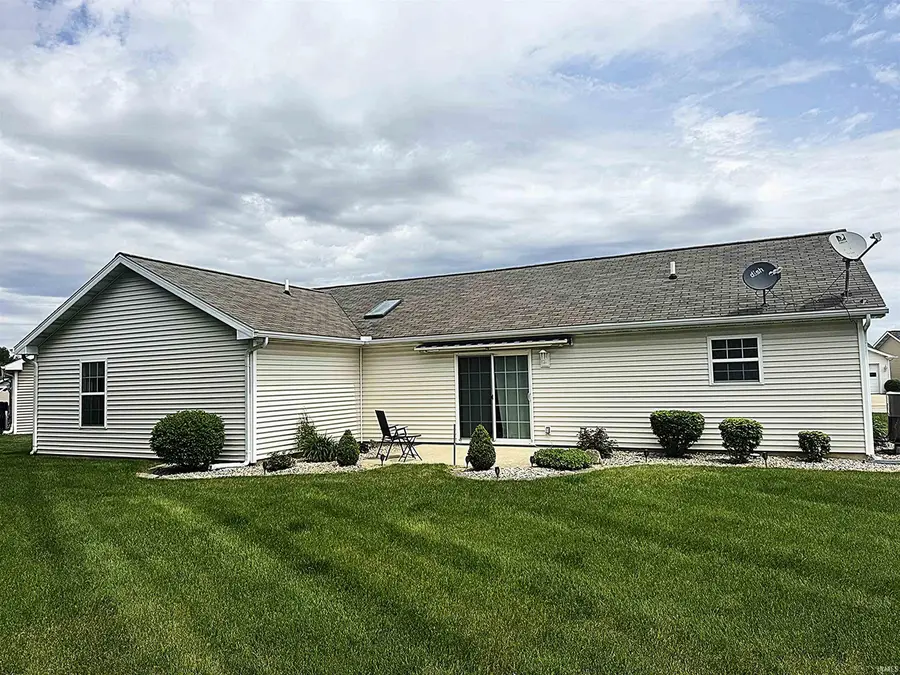 14 Cobblestone Boulevard, Gas City, IN 46933 - #2
