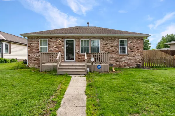 821 N East Street, Tipton, IN 46072