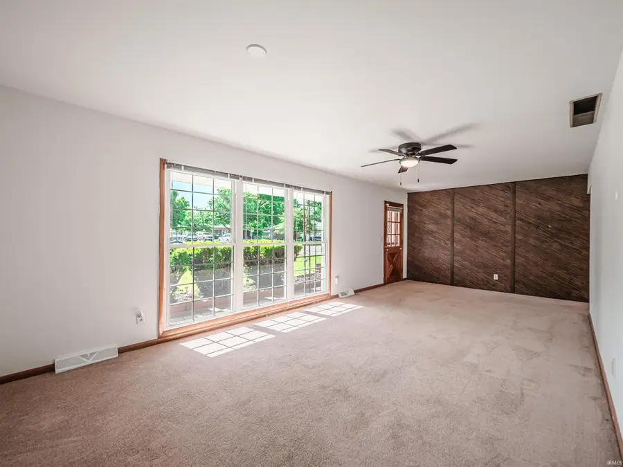 1300 Harriett Street, Mount Vernon, IN 47620 - #3