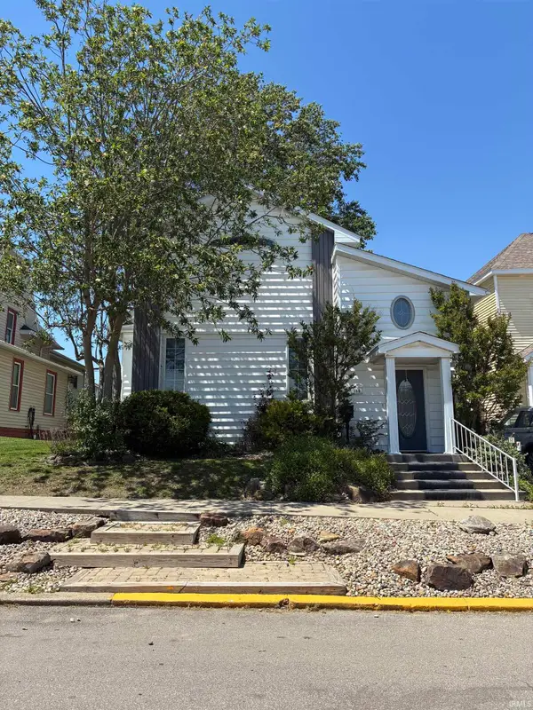 106 W 4th Street, Bicknell, IN 47512