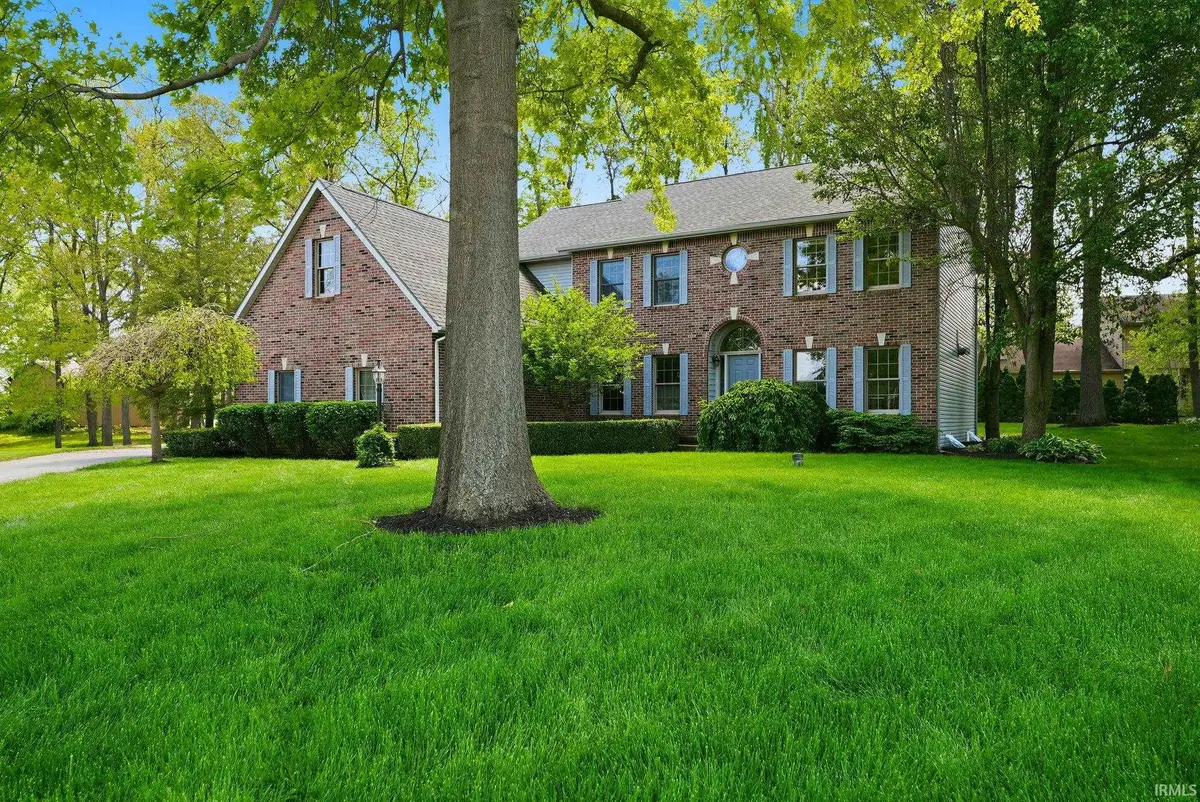 3239 N Ashford Court, Warsaw, IN 46582 - #1