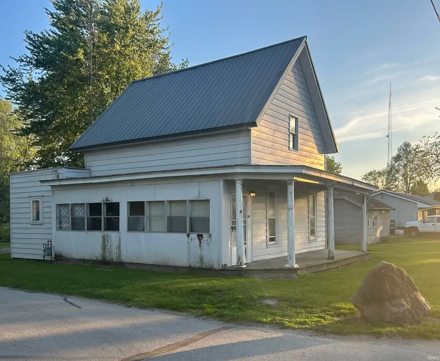 105 W Commerce Street, Macy, IN 46951 - #2