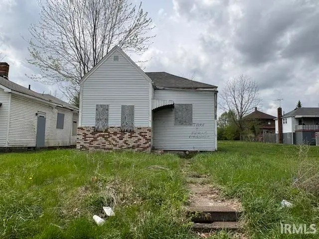 2107 S Jefferson Street, Muncie, IN 47302 - #1
