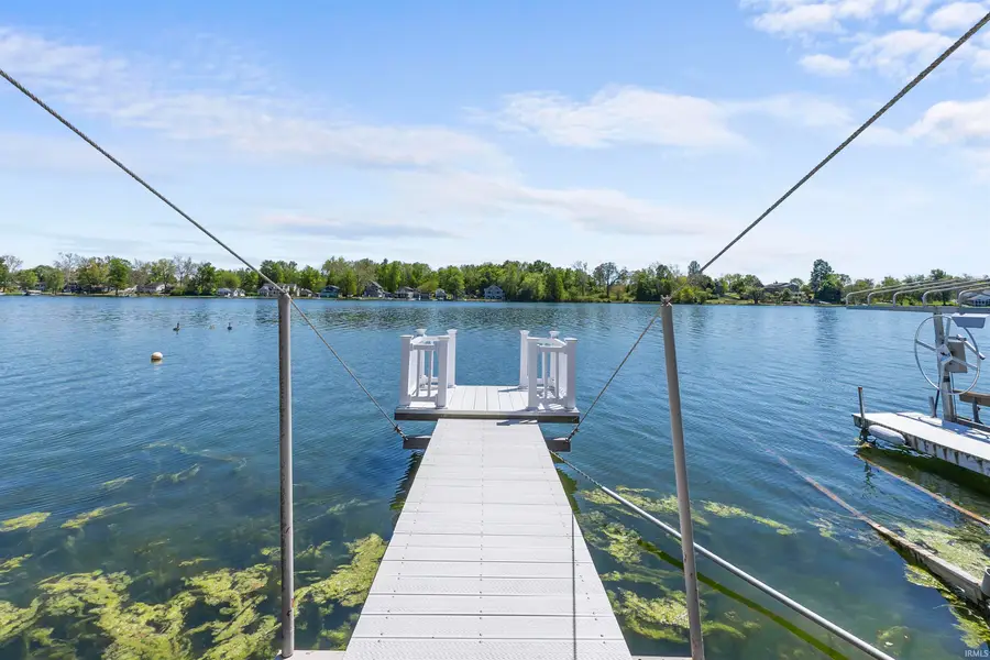 2400 E Schram Avenue, Columbia City, IN 46725 - #2