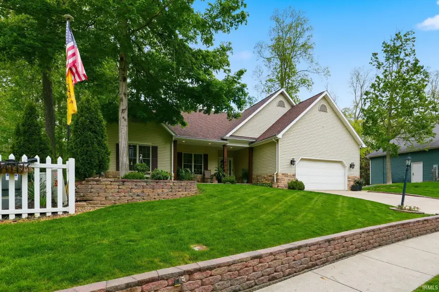 284 S Cross Creek Way, Columbia City, IN 46725 - #2