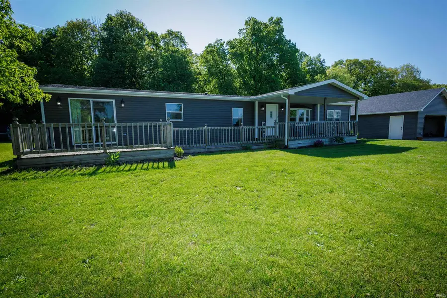 53 E Covered Bridge Road, Attica, IN 47918 - #3