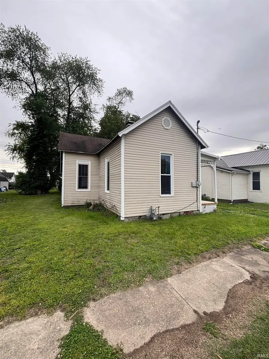 705 Upper 11th Street, Vincennes, IN 47591 - #2