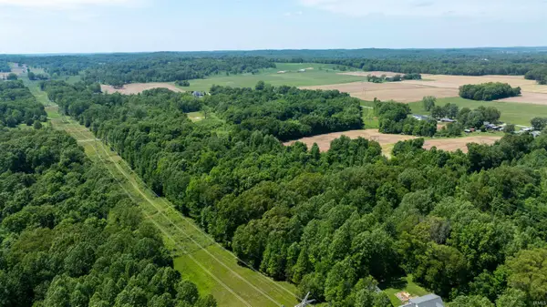 306 Carver Lane, Bedford, IN 47421