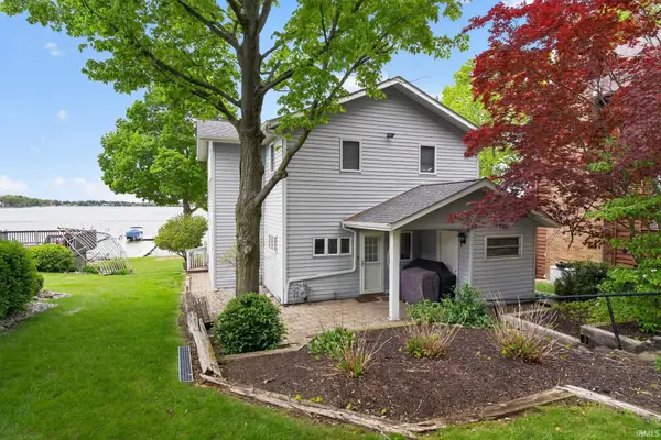 616 E Clear Lake Drive, Fremont, IN 46737